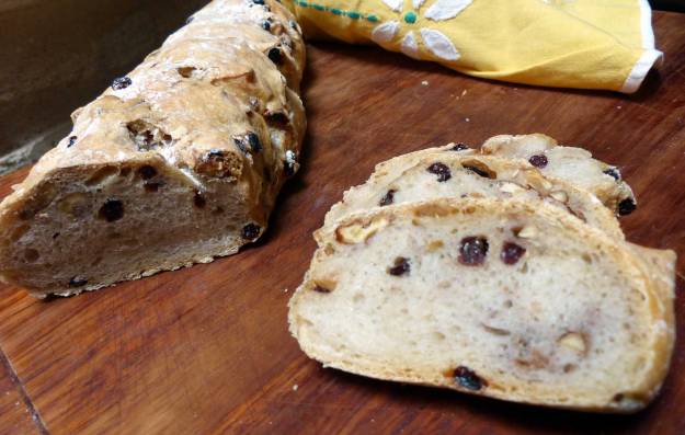 Intento de pan de pasas y nueces. CP.
